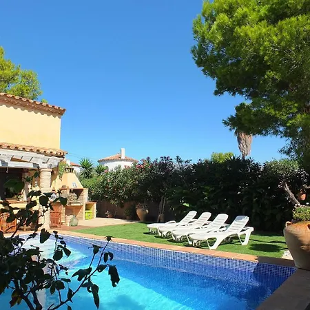 Villa Tranquila A Charming 4bedroom With Air-conditioning & Private Swimming Pool
